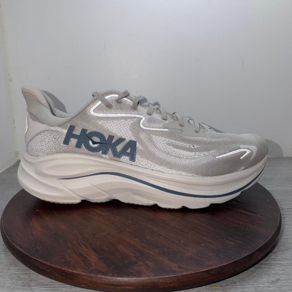 Hoka One One Clifton 10 Mens Size 13D Gray Beige Athletic Running Shoes Sneakers